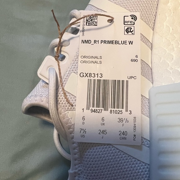 Adidas Nmd_R1 Women’s size 7.5 - Picture 6 of 7